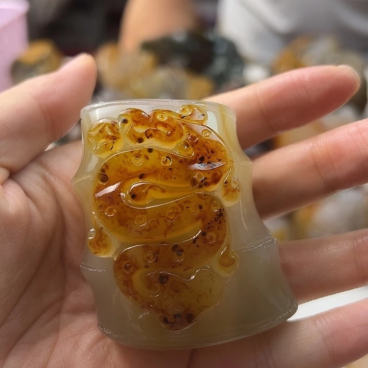 未镶嵌颈饰玛瑙/玉髓