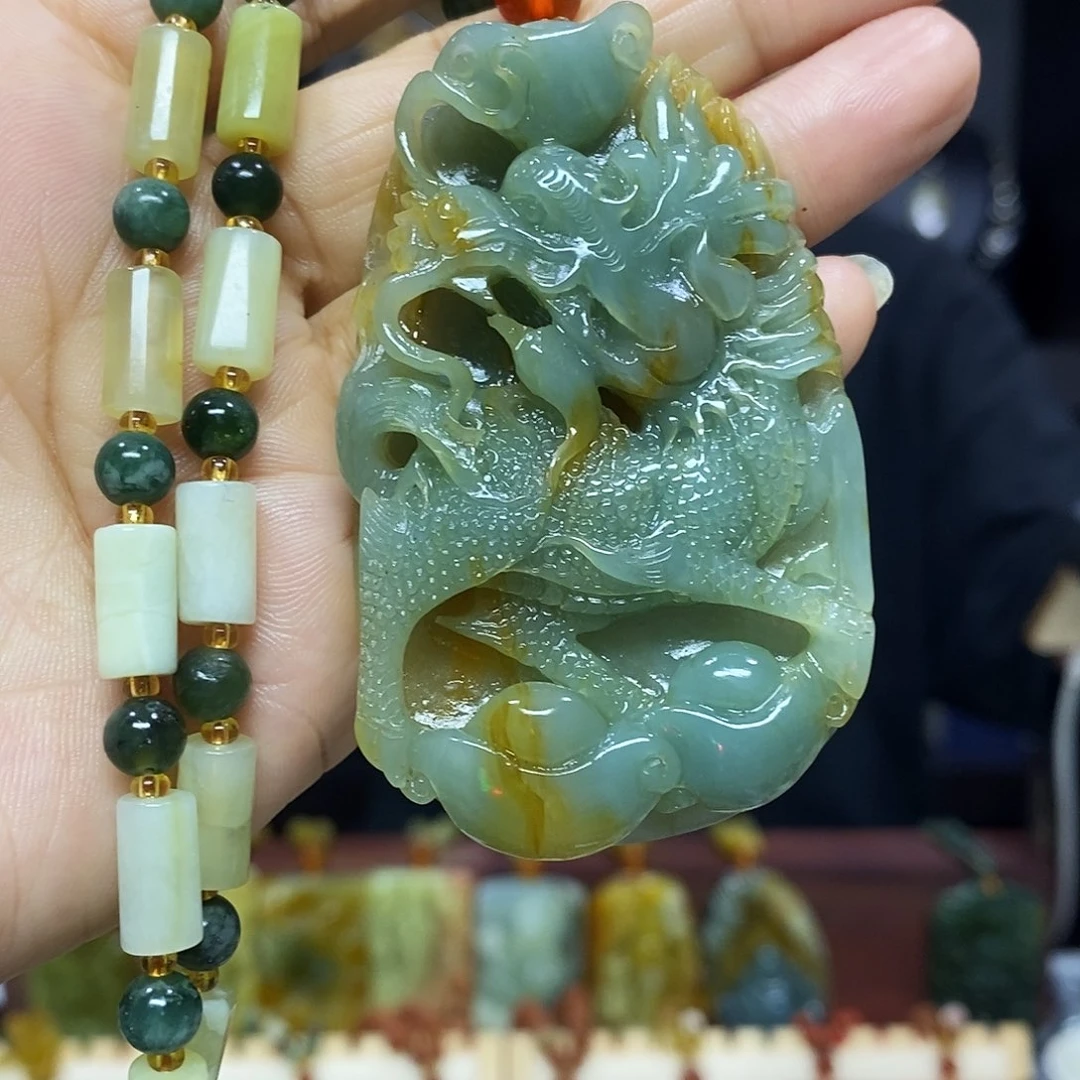 未镶嵌岫玉挂件吊坠