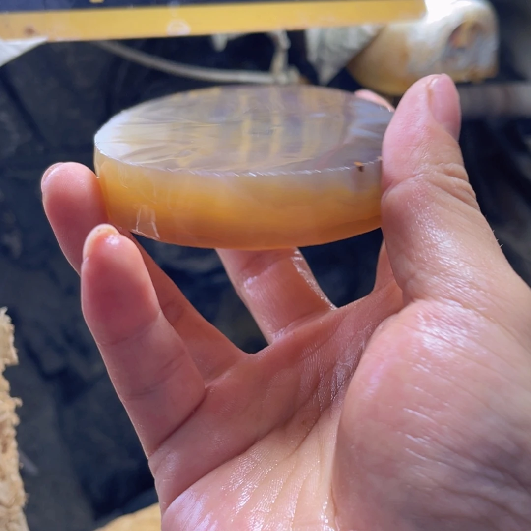用***1定制玛瑙手镯工费