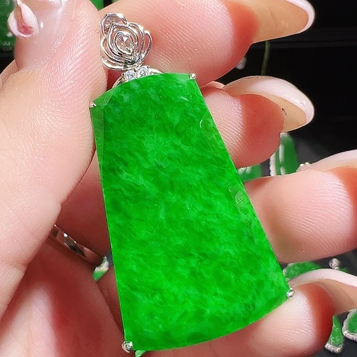 翡翠18K金镶嵌吊坠(不含链)无事牌