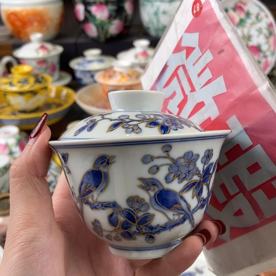 陶瓷艺术家的作品是一