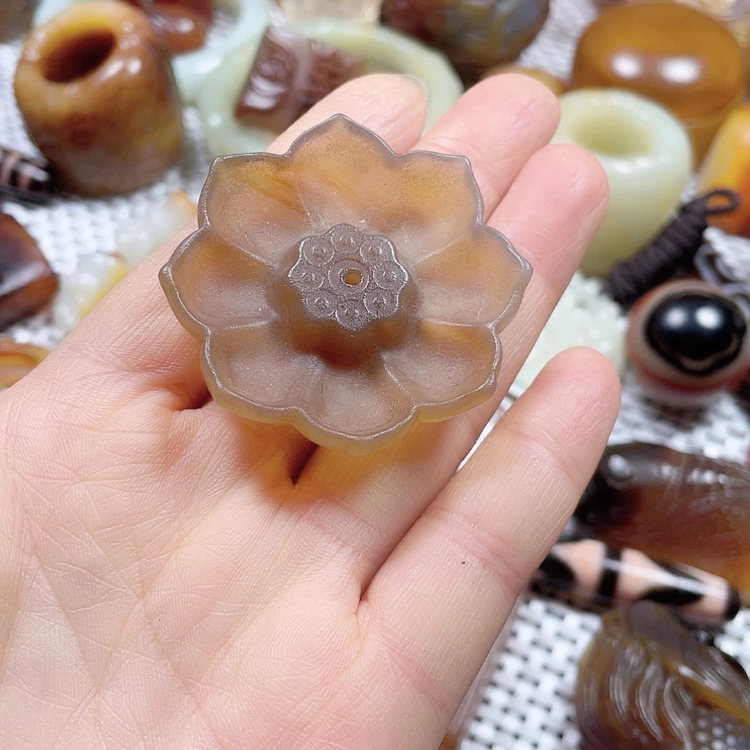 玛瑙/玉髓挂件未镶嵌