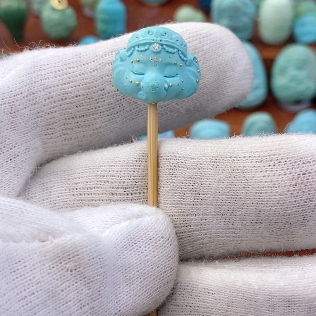 绿松石未镶嵌珠宝奇石