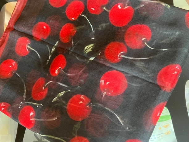 【大大樱桃110方巾】轻薄大方巾舒适透气披肩