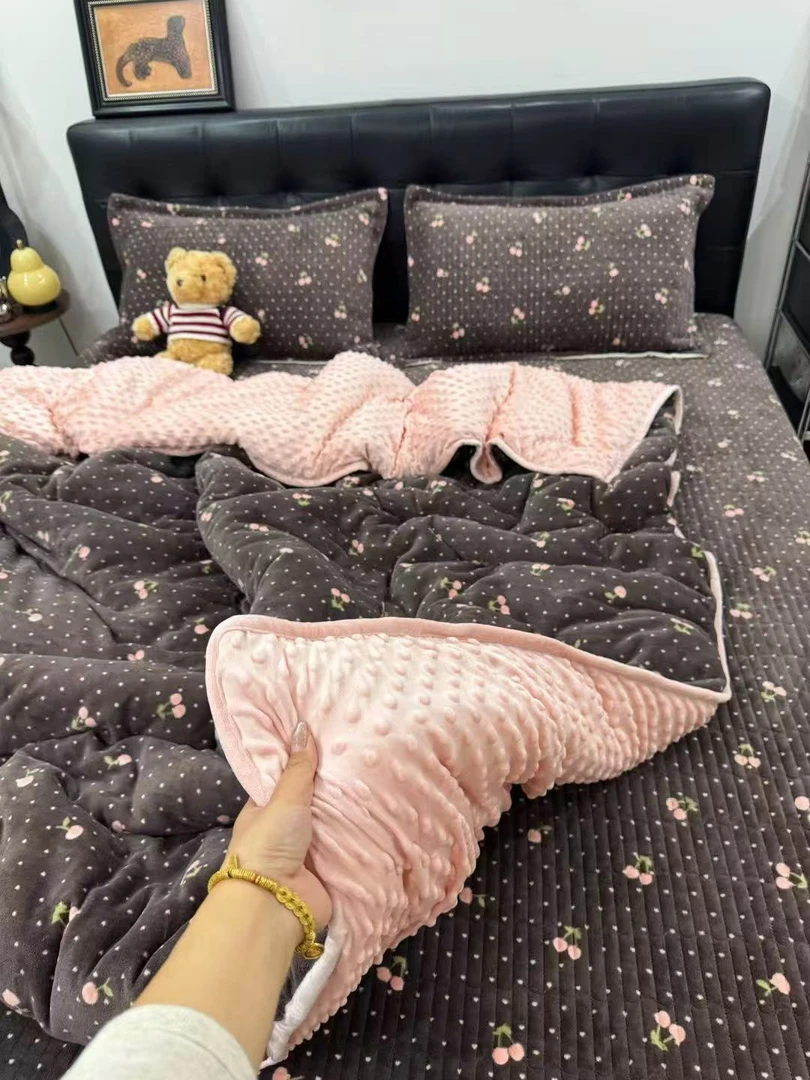 又又家～第一波新款牛奶绒床盖豆豆被套三件套四件套