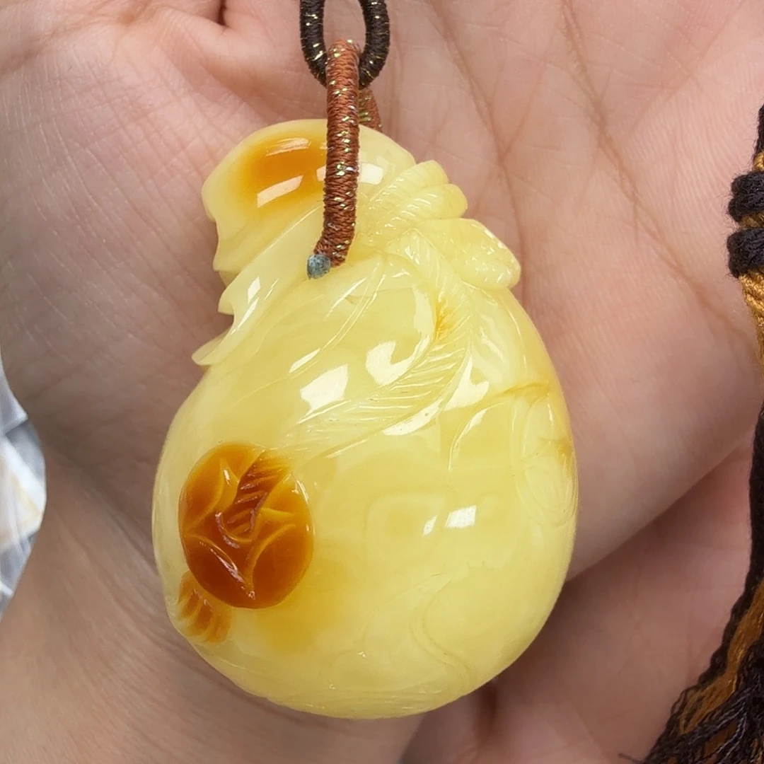 未镶嵌琥珀裸石你好