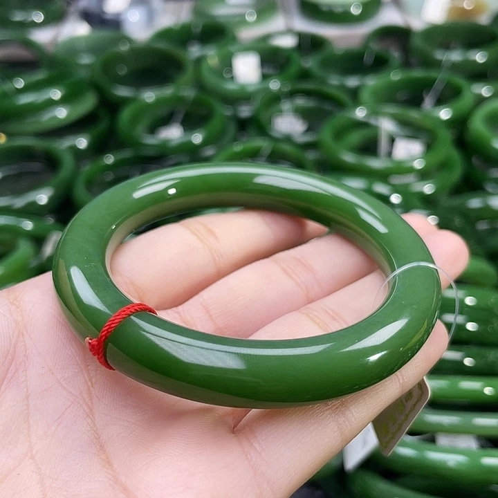未镶嵌手镯和田玉（碧玉）