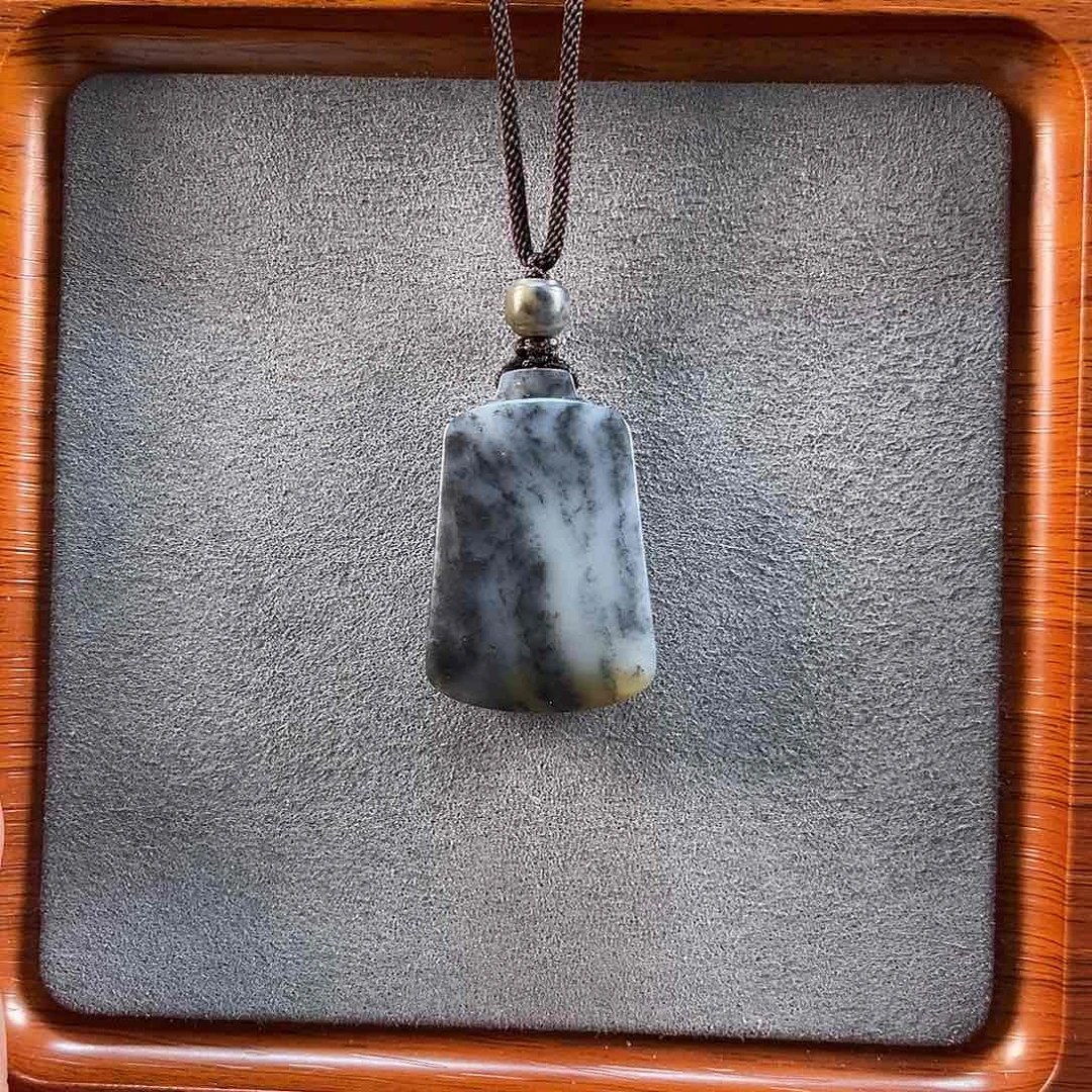 和田玉吊坠(不含链)未镶嵌麦**忆