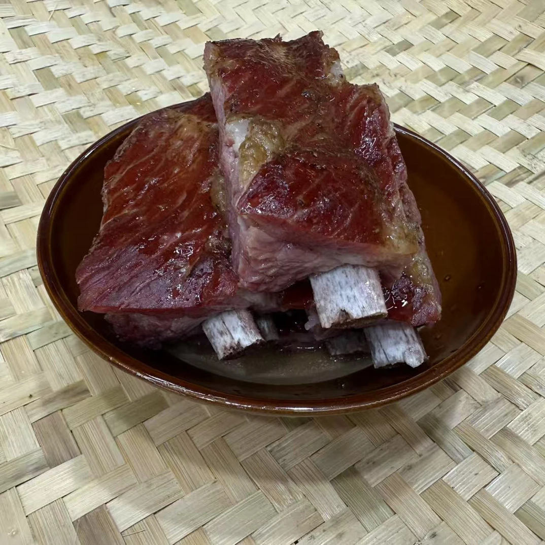 贵州柴火烟熏腊排骨传统工艺熏制肉质紧实咸香美味