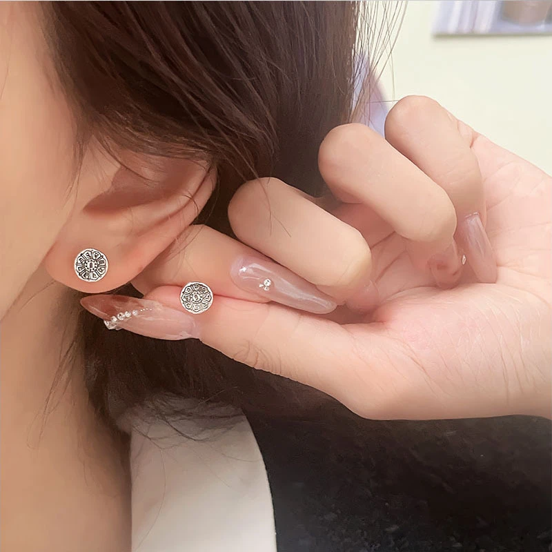 925银耳饰 纯银圆形耳钉韩版小众设计高级感秋冬耳饰时尚冷淡风