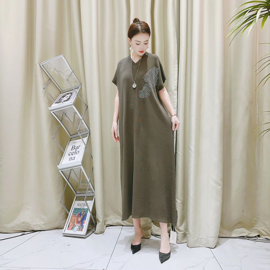 9252【春夏】灰绿色爱心果实时尚显瘦宽松简约气质连衣裙休闲设计师