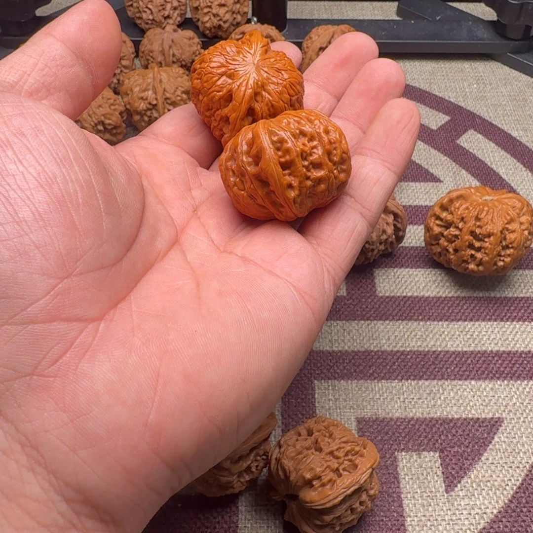 牛****40精品铁锤文玩核桃