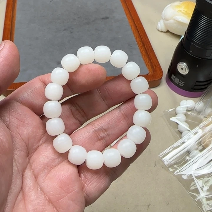 柏香籽/百香籽吊坠8889发1条