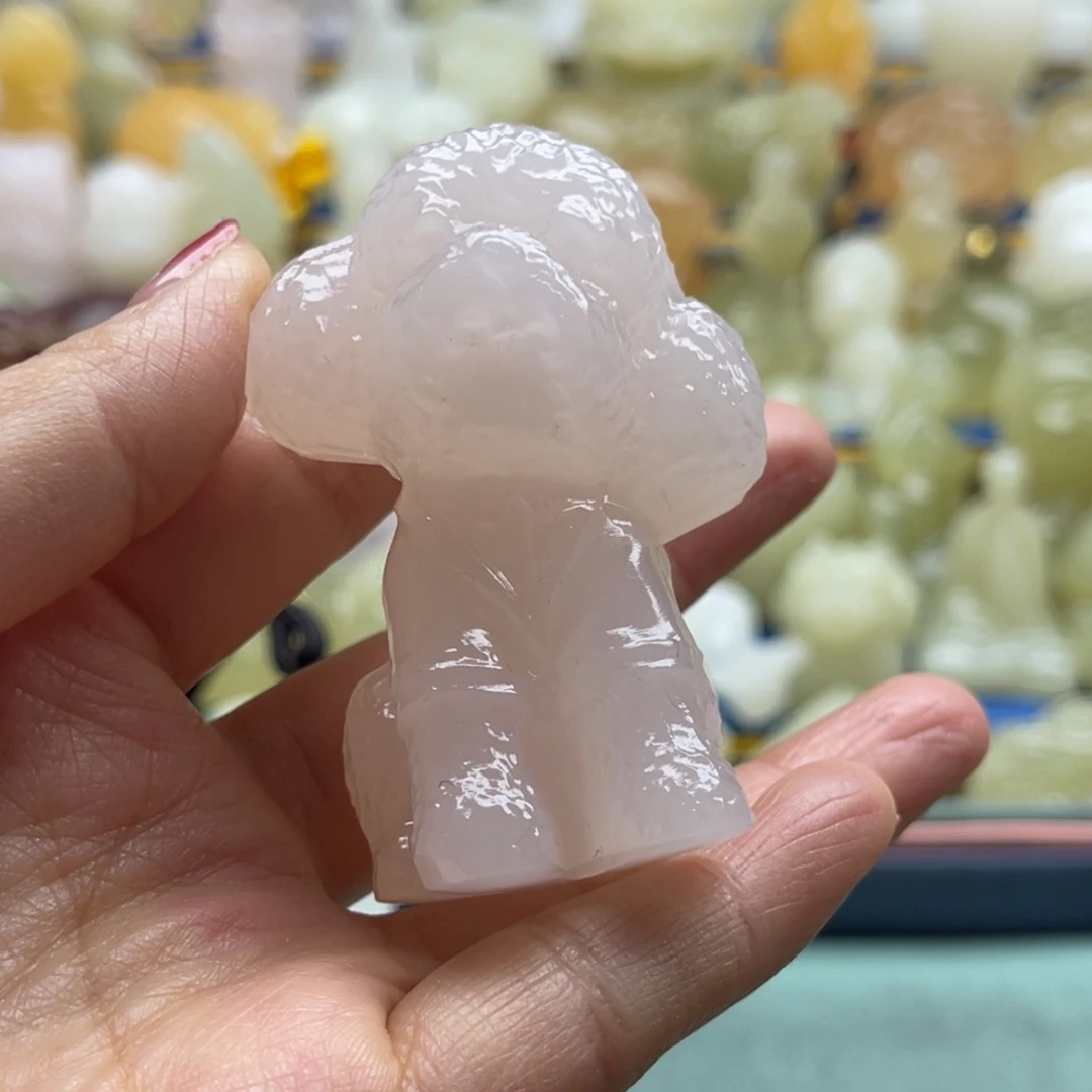 赏***人玉天然桌面小摆件