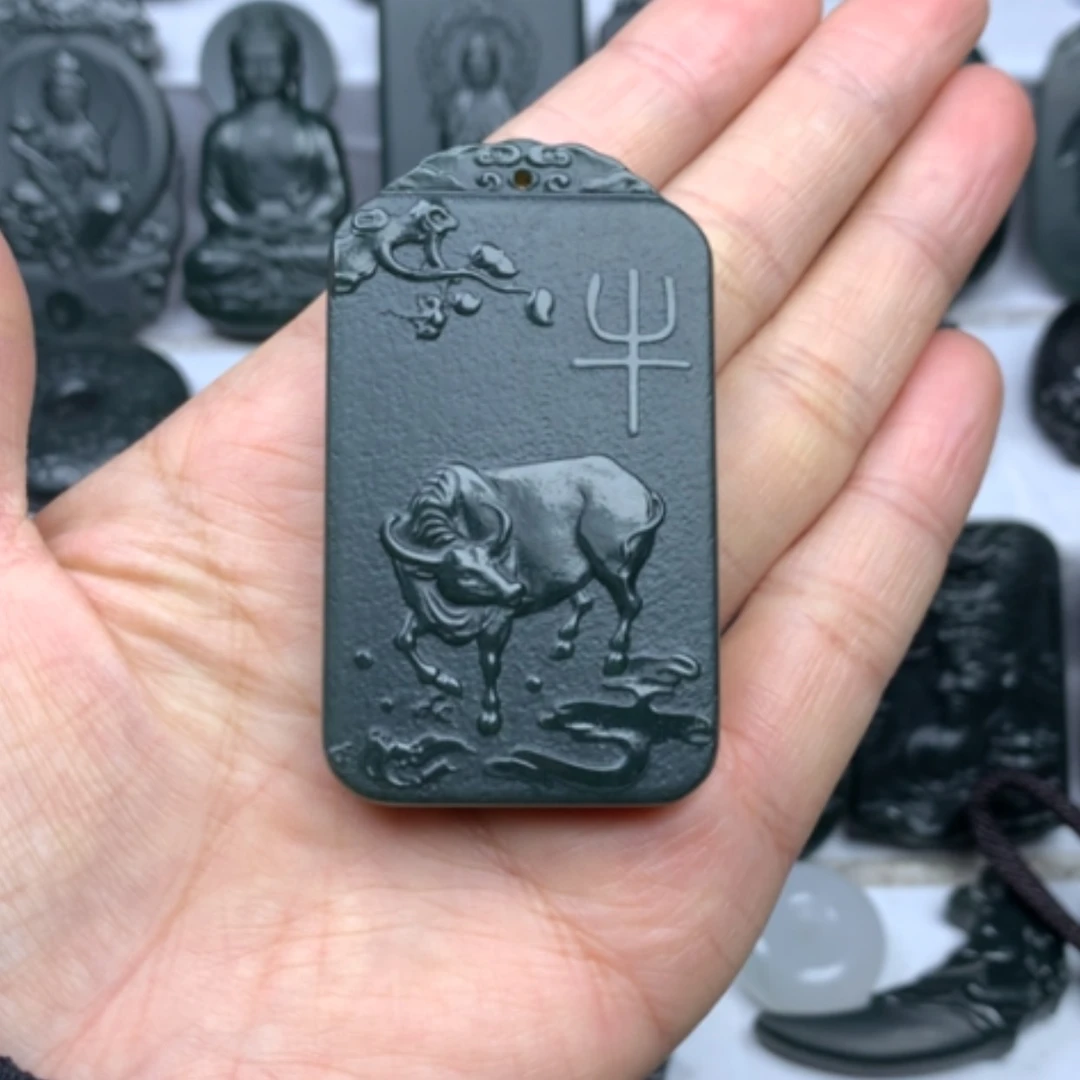 【闪购商品】和田玉颈饰未镶嵌双面雕刻