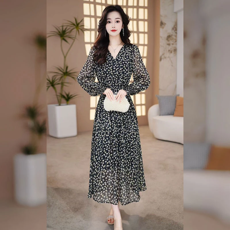【千羽定制】小碎花长袖连衣裙2025年秋装新款气质收腰显瘦大摆裙子
