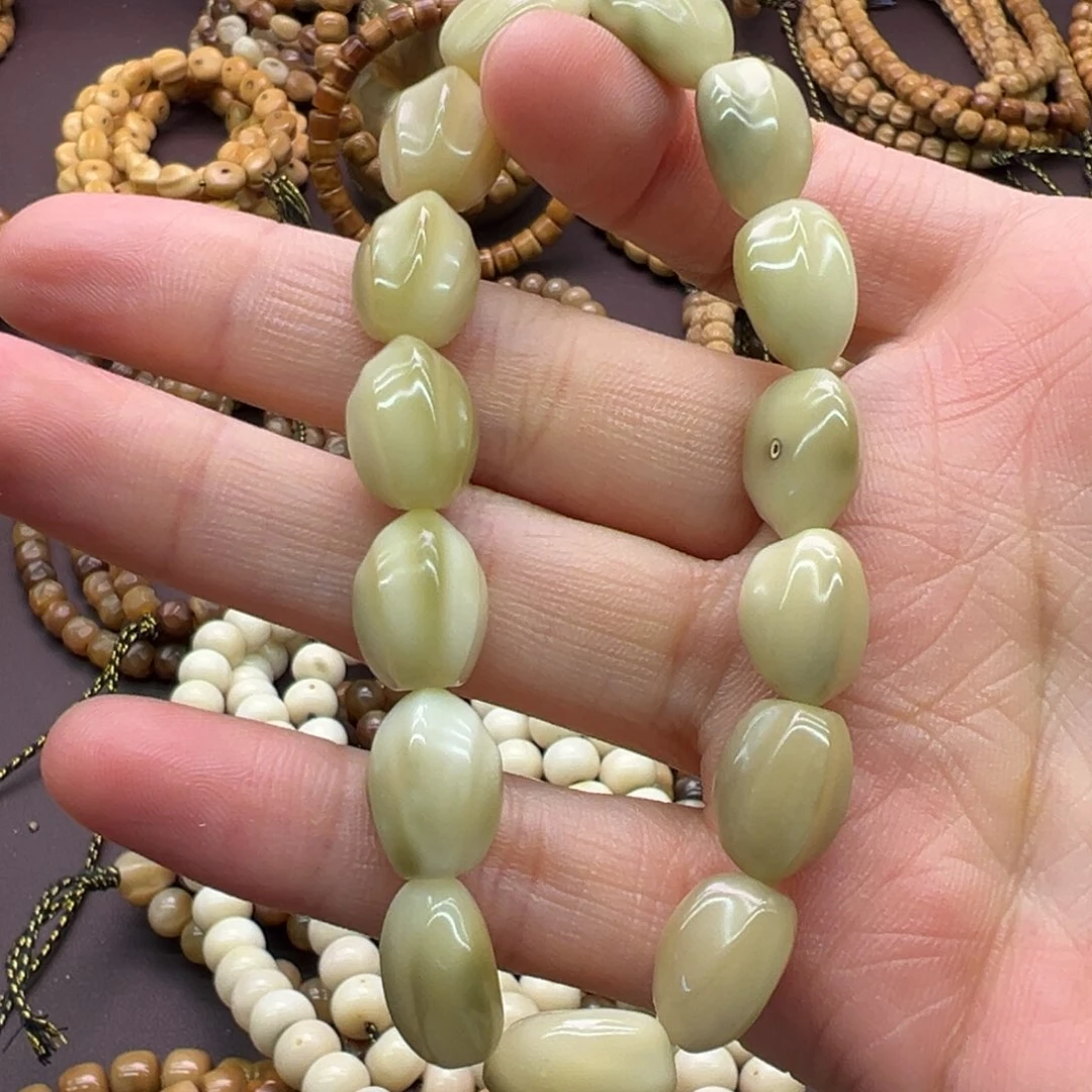 宁***️吊坠龙脊菩提原籽