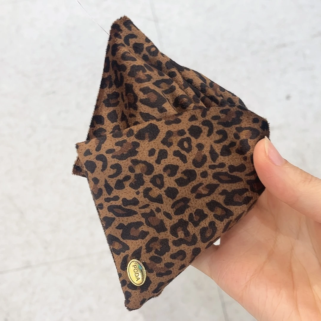 布艺非金属丝绒豹纹饺子抓