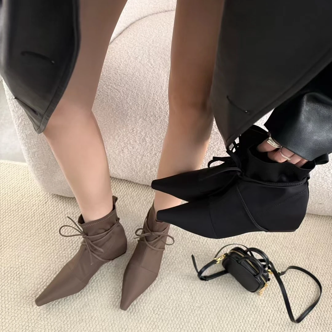 2025年新款时尚百搭尖头粗跟短靴女系带短筒靴女鞋马丁靴女靴子