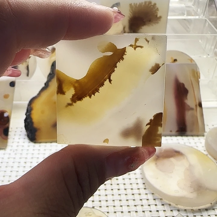 玛瑙/玉髓未镶嵌珠宝奇石