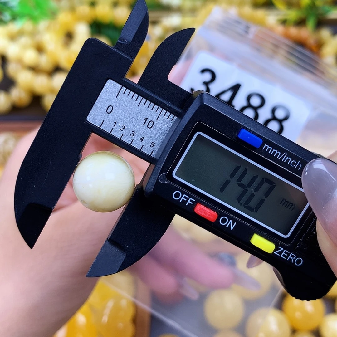 未镶嵌琥珀珠宝奇石