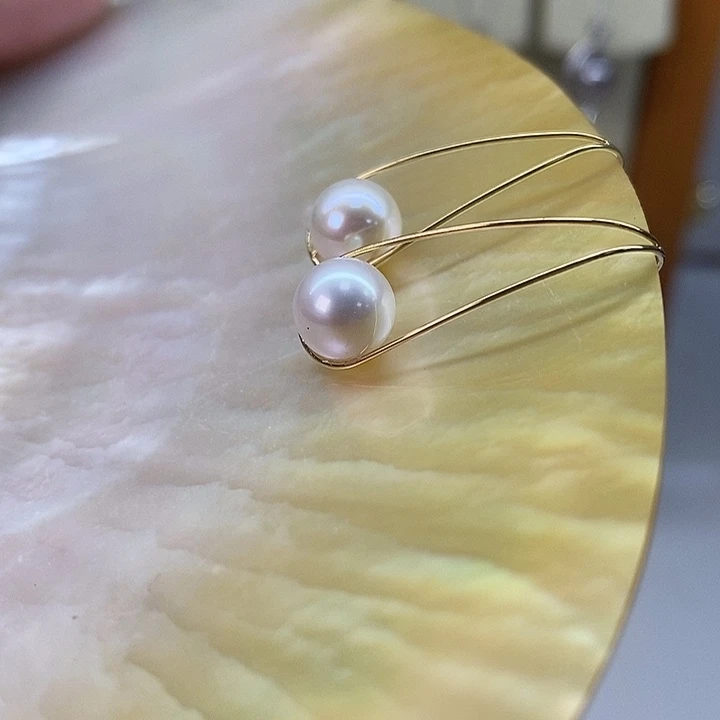 淡水珍珠18K金镶嵌耳饰