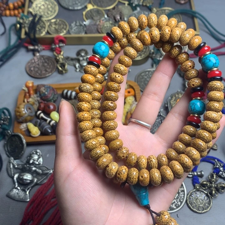 藏地密码藏饰品串