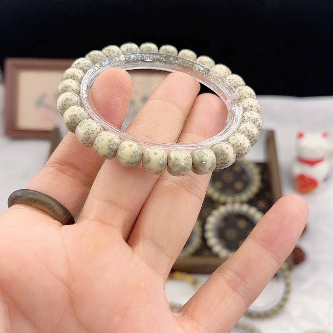 吊坠星月菩提48 号. 星月菩提. 一物一图.