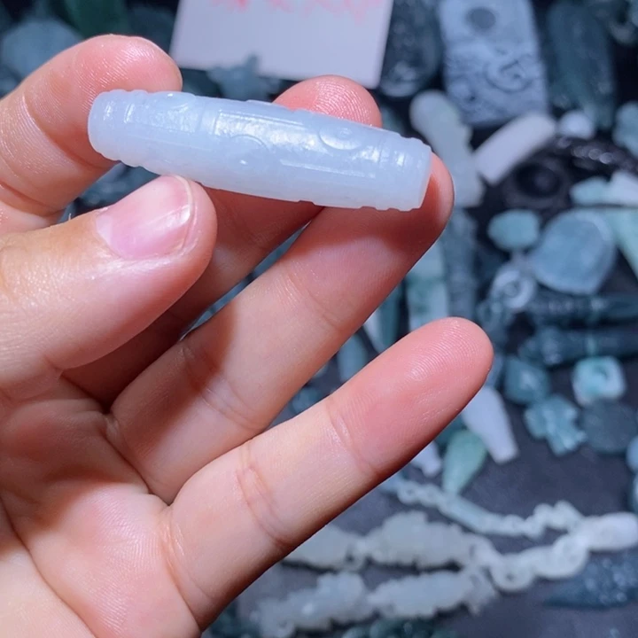 未镶嵌定制翡翠毛货