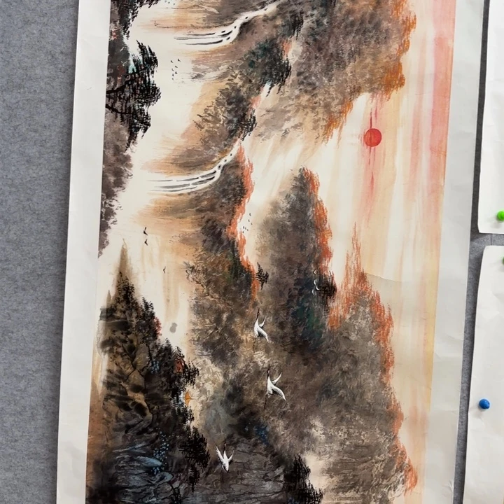 国画花鸟等图案为一体