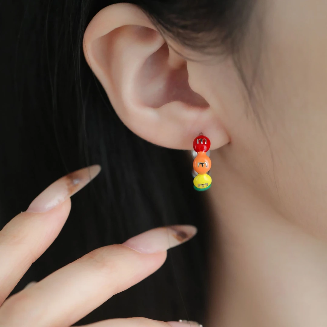 925银耳饰 E25629 多巴胺彩色满圈M豆圆形耳扣耳环