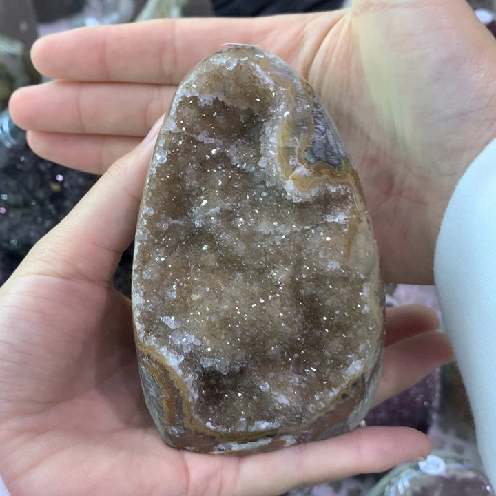 未镶嵌水晶大型摆件（非配饰）