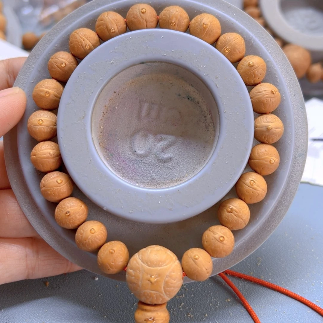 手串凤眼菩提10.5单仓微色差亏出81@9625