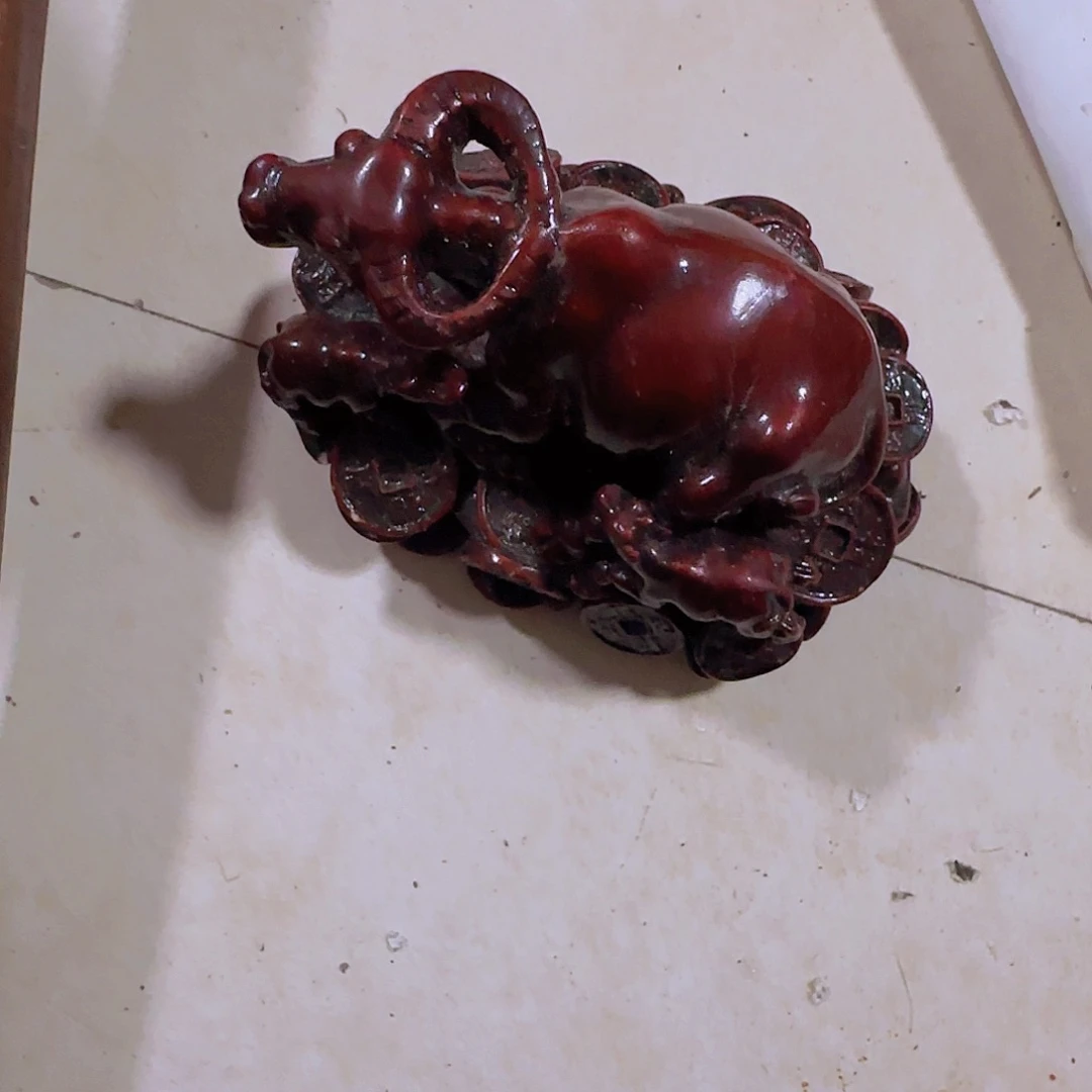 香榧木青**?摆件牛