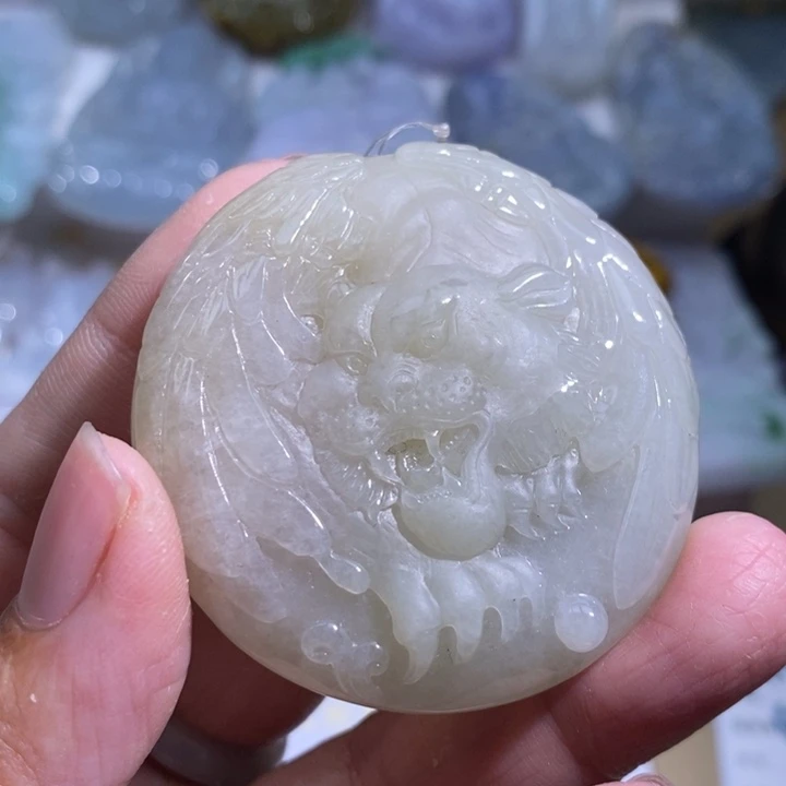 【闪购商品】颈饰未镶嵌翡翠虎