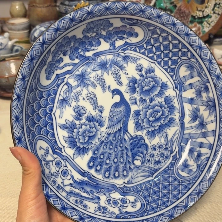 陶一个大清华盘子里