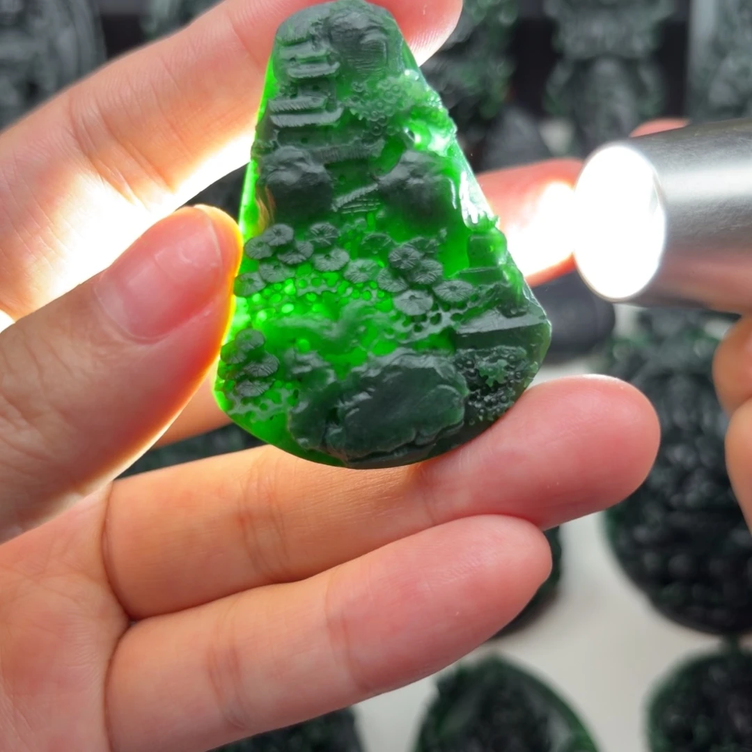 定制翡翠未镶嵌山水