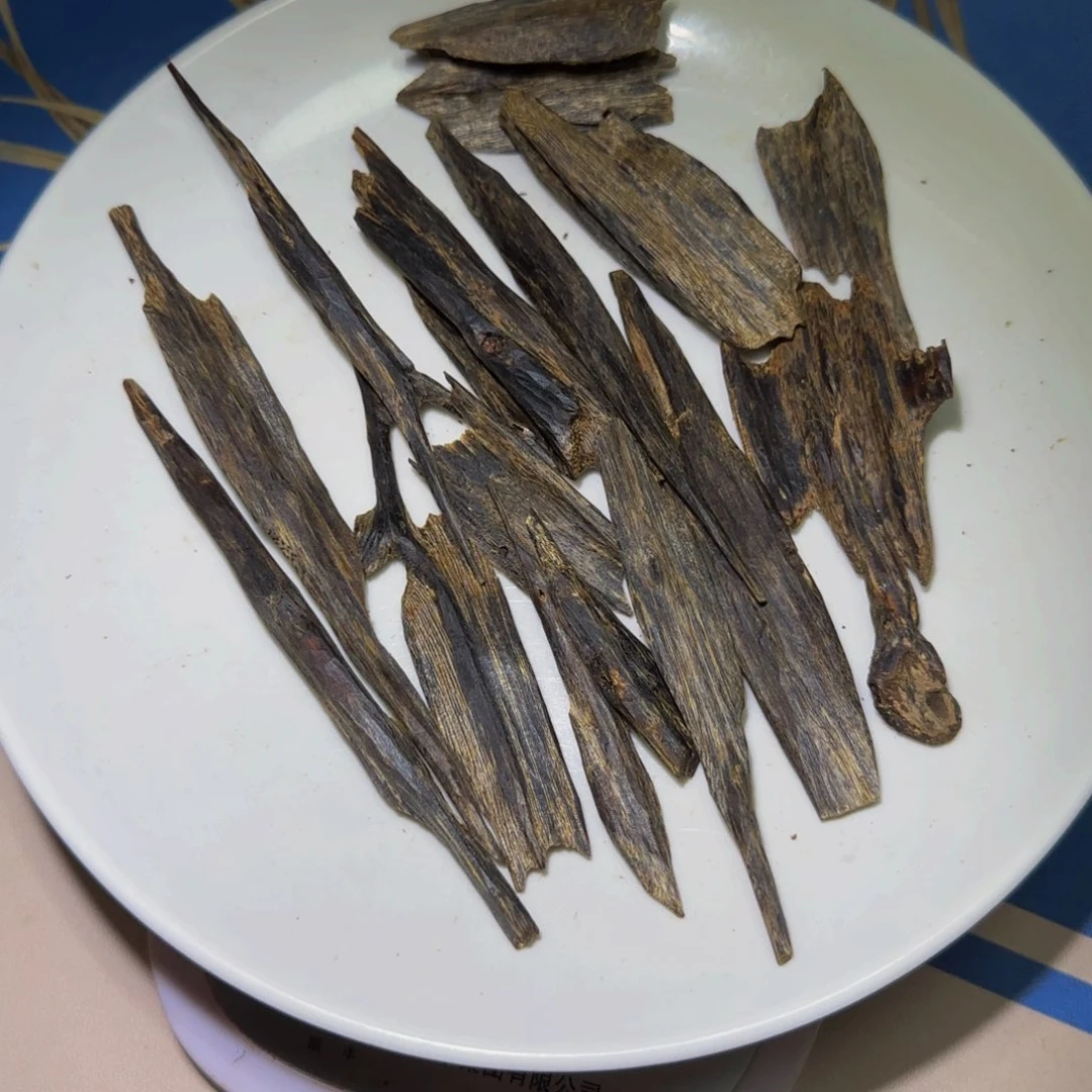 沉香手把件公*哥沉香野生奇楠树心料84克