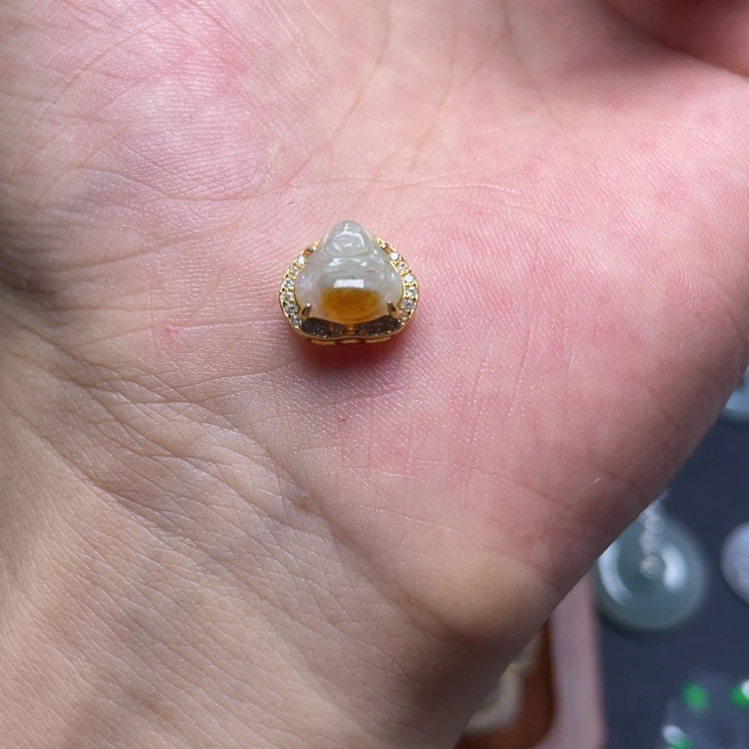 黑***糖颈饰未镶嵌翡翠佛公