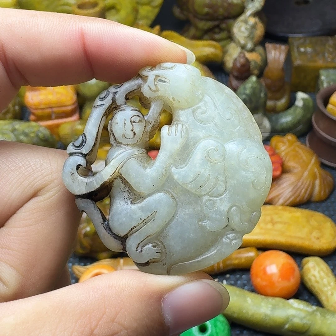 白玉菩提吊坠。。。