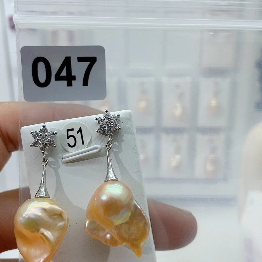 淡水珍珠颈饰合金