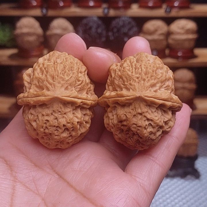 文玩核桃把件七星绣球16