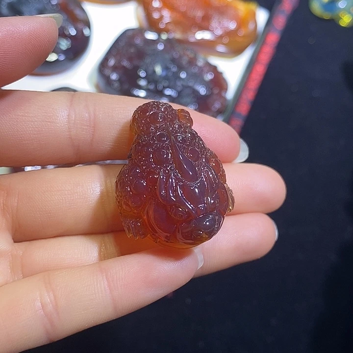 琥珀颈饰未镶嵌缅甸琥珀