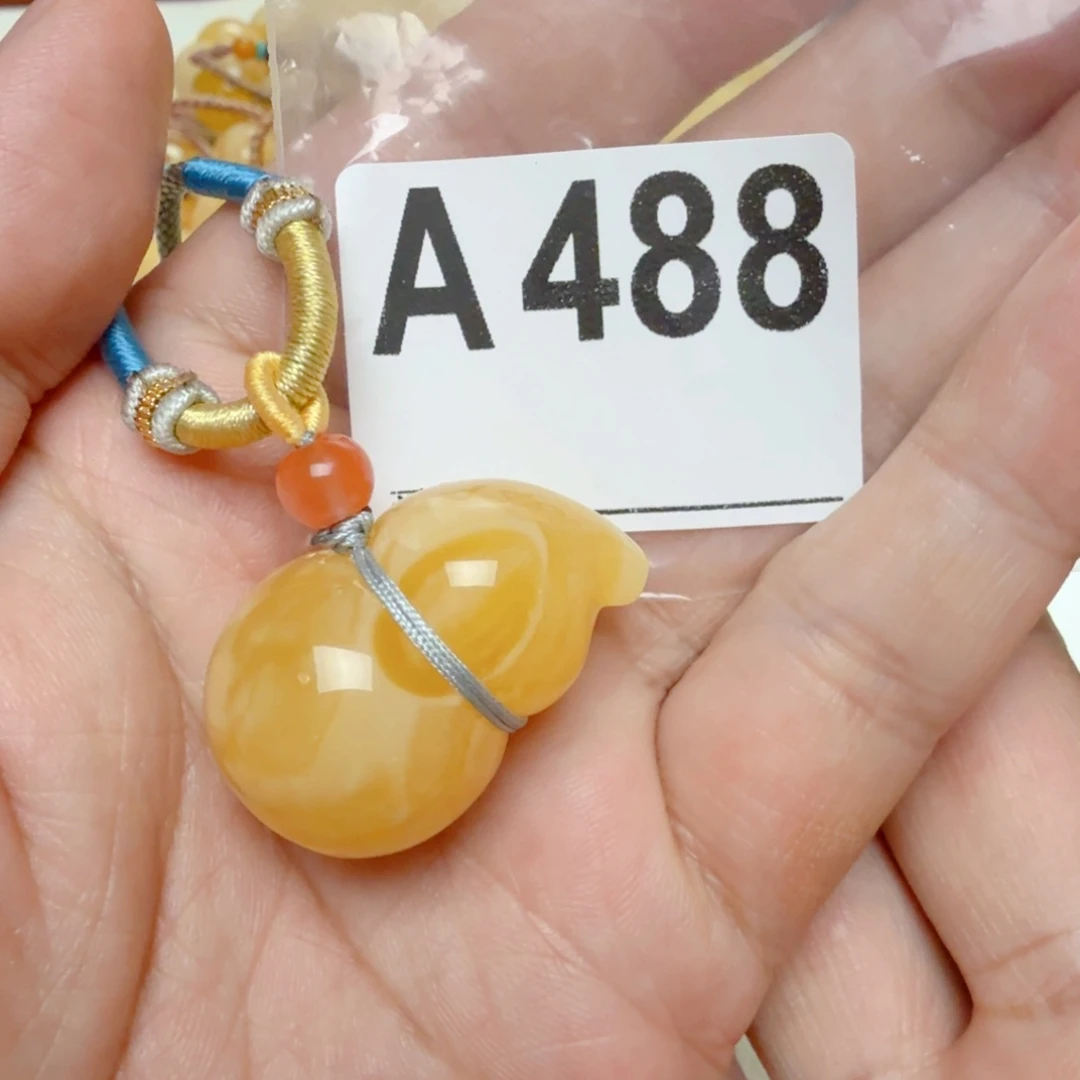 未镶嵌颈饰琥珀琥珀蜜蜡吊坠项链