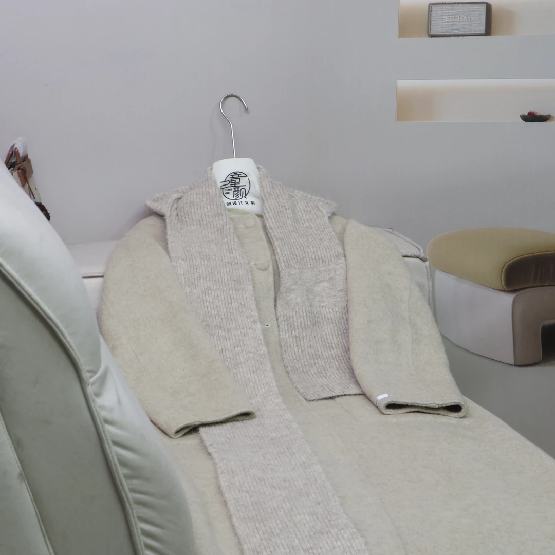 【12973】高品质原创设计杏色百搭长款圆领大衣星