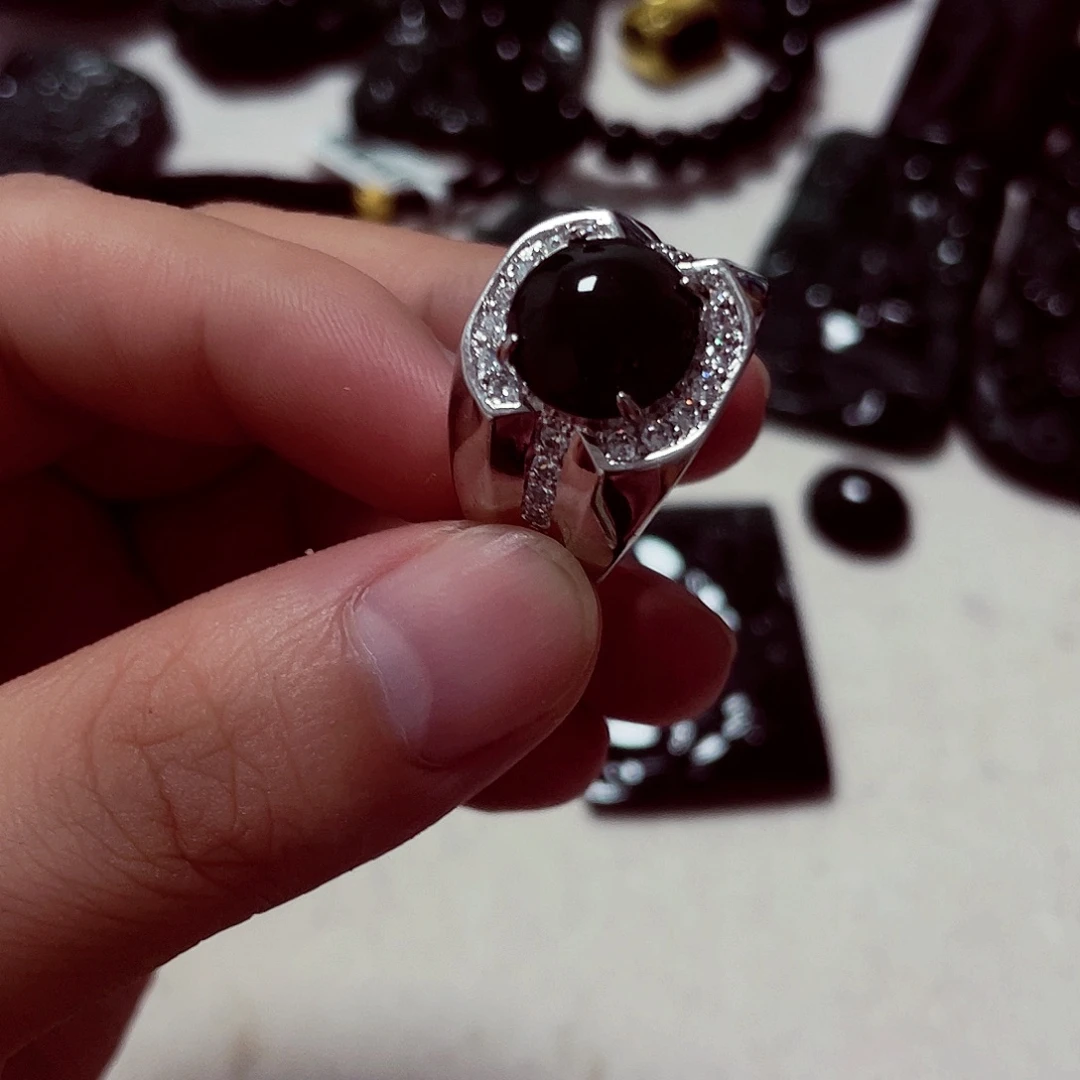 颈饰未镶嵌翡翠先鉴后发一物一证