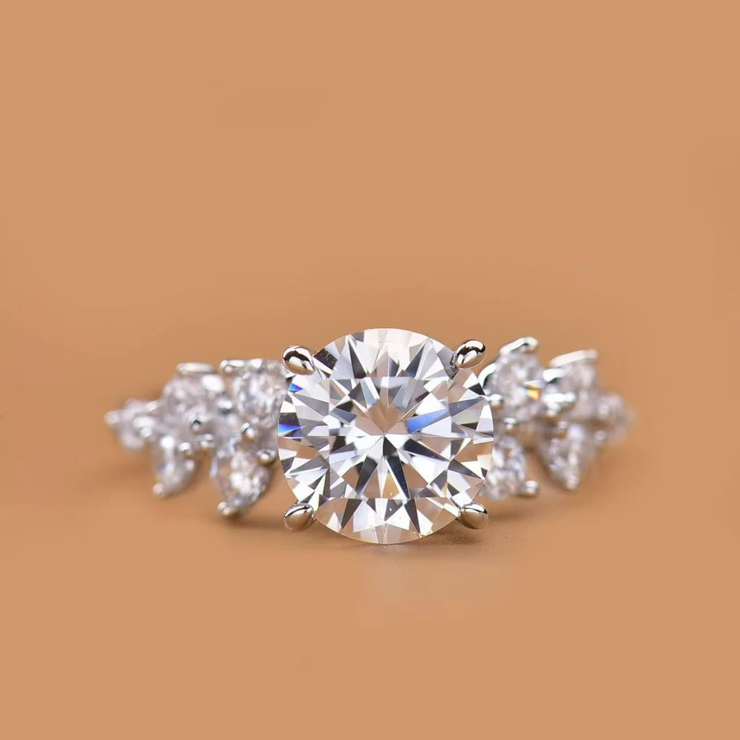 S925银镶 轻奢高定款白钻戒指YM-2032