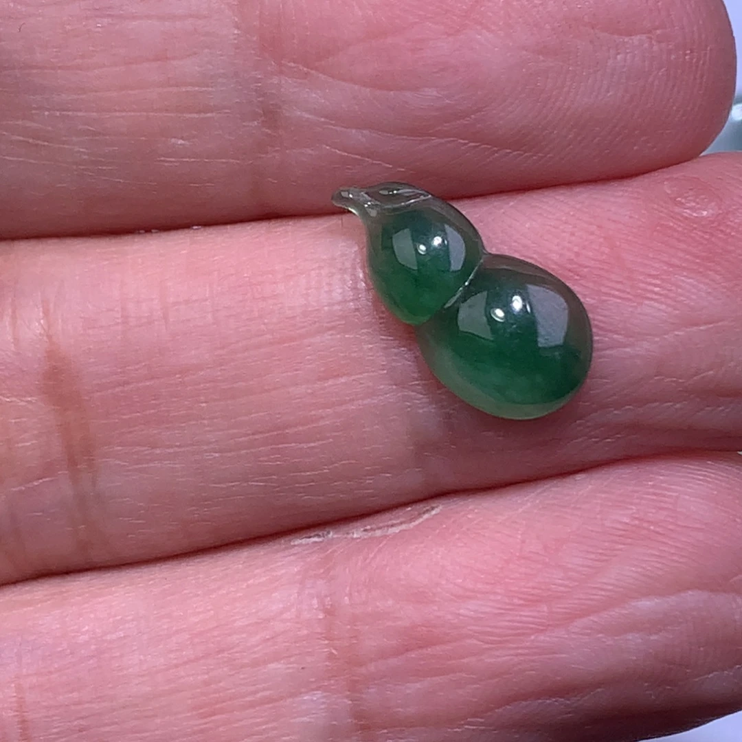 颈饰未镶嵌翡翠葫芦瓜