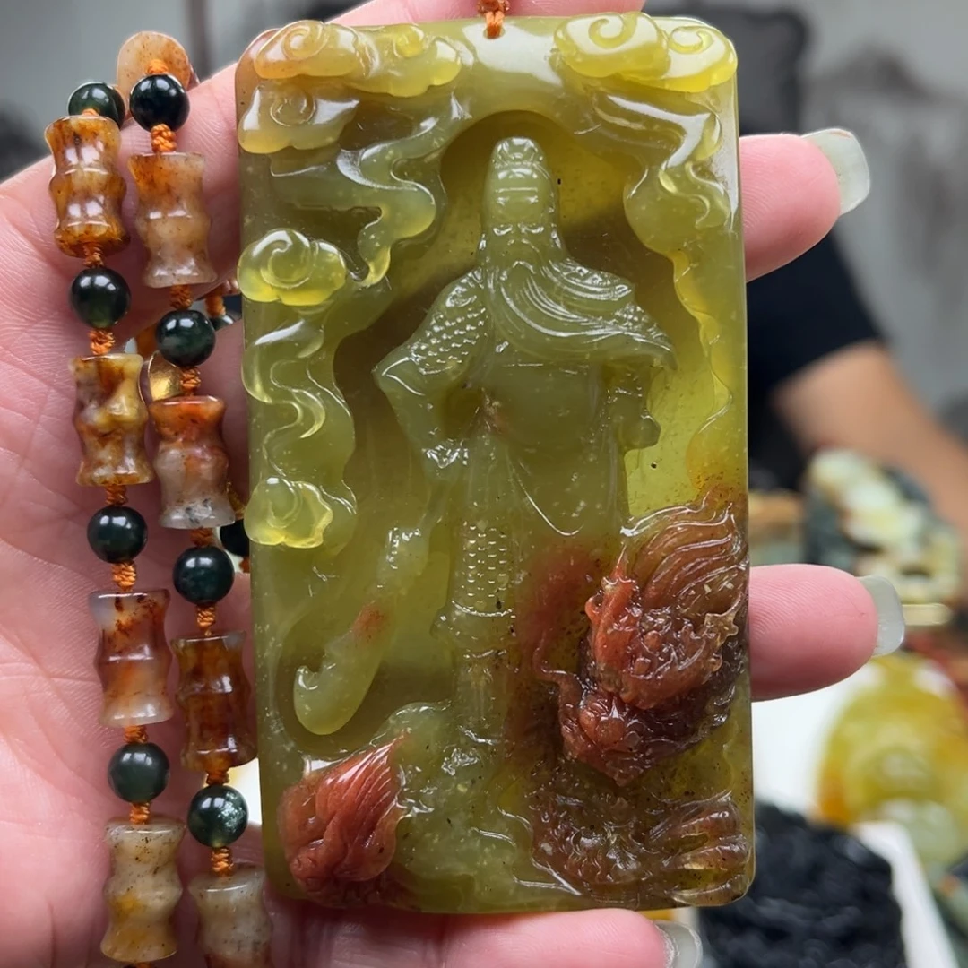 岫玉未镶嵌颈饰挂件
