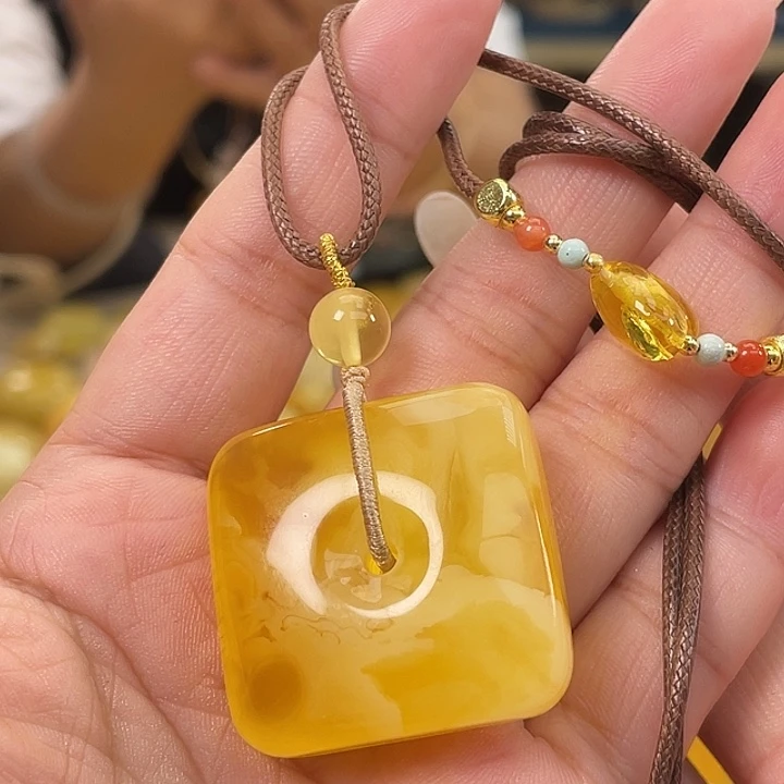 琥珀未镶嵌珠宝奇石琥珀h8